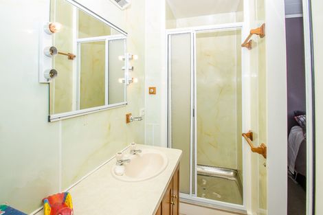 Photo of property in 2 Estuary Crescent, Fairfield, Dunedin, 9018