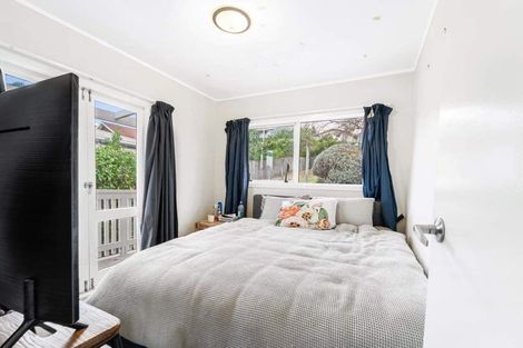 Photo of property in 56 Beulah Avenue, Rothesay Bay, Auckland, 0630