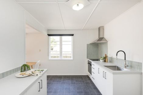 Photo of property in 28 South Street, West End, Palmerston North, 4410