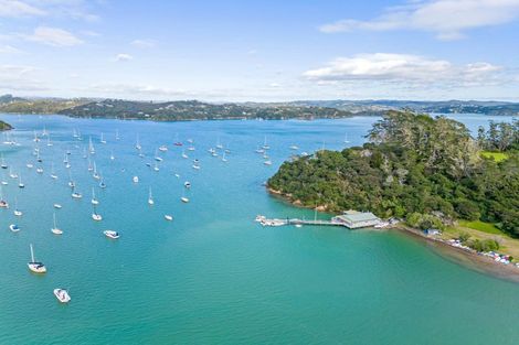 Photo of property in 24 Florance Avenue, Russell, 0202