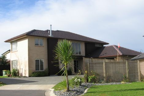 Photo of property in 5 Bowmore Close, Flat Bush, Auckland, 2016