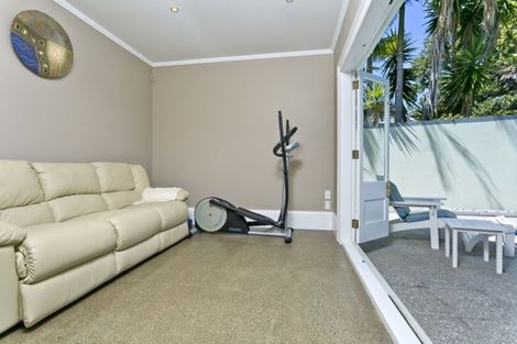 Photo of property in 1 Mozeley Avenue, Devonport, Auckland, 0624