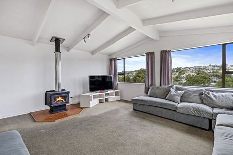 Photo of property in 233 Vipond Road, Stanmore Bay, Whangaparaoa, 0932