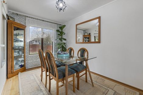 Photo of property in 6 Coubray Place, Botany Downs, Auckland, 2010