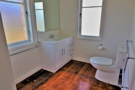 Photo of property in 21 Cameron Road, Hamilton East, Hamilton, 3216