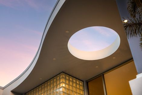 Photo of property in 19 Bournemouth Terrace, Murrays Bay, Auckland, 0630