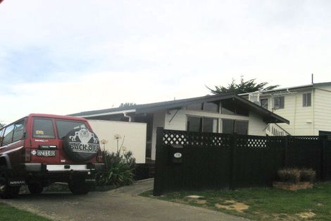 Photo of property in 114 Dowse Drive, Maungaraki, Lower Hutt, 5010