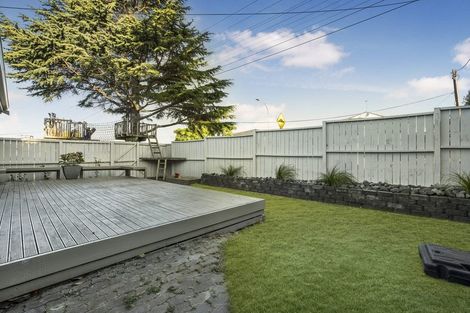 Photo of property in 342 Royal Road, Massey, Auckland, 0614