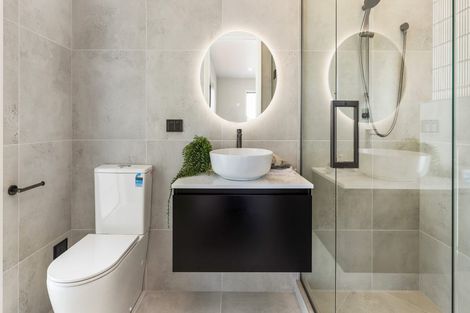 Photo of property in 3/64 Banbury Crescent, Fairfield, Hamilton, 3214