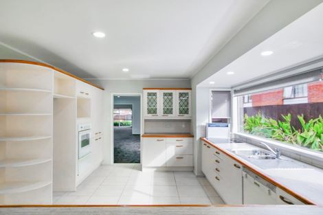 Photo of property in 38 Luton Avenue, Sunnyhills, Auckland, 2010