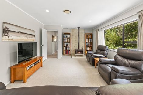 Photo of property in 3 Scarlock Avenue, Browns Bay, Auckland, 0630