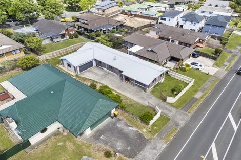 Photo of property in 146 Botany Road, Botany Downs, Auckland, 2010