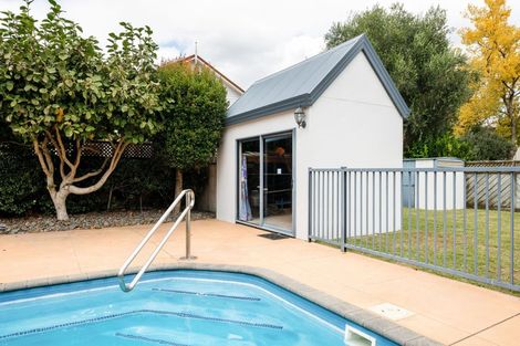 Photo of property in 11 Crowden Place, Harrowfield, Hamilton, 3210