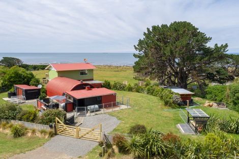 Photo of property in 451 Tora Farm Settlement Road, Tora, Martinborough, 5782