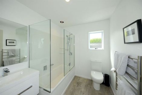 Photo of property in 30 Beauford Place, Parklands, Christchurch, 8083