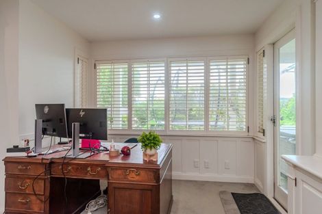 Photo of property in 60 The Crescent, Roseneath, Wellington, 6011