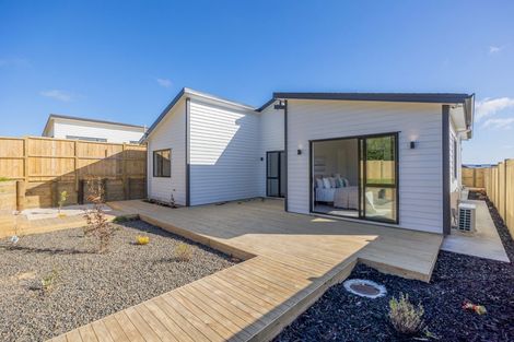 Photo of property in 30 Paihere Street, Huapai, Kumeu, 0810