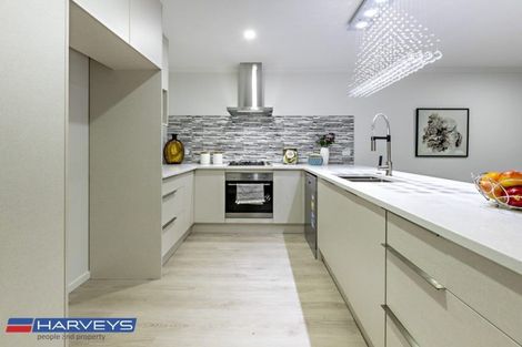 Photo of property in 16 Kauri Heart Avenue, Takanini, 2112