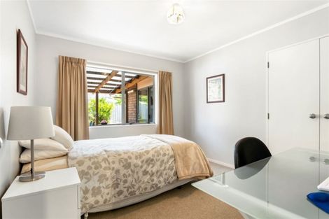 Photo of property in 120 Glen Road, Ranui, Auckland, 0612