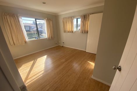 Photo of property in 1 Killybegs Drive, Pinehill, Auckland, 0632