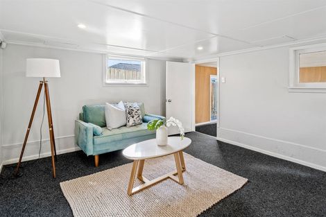 Photo of property in 1/23 Bond Crescent, Forrest Hill, Auckland, 0620