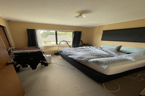 Photo of property in 8 Bushland Grove, Paparangi, Wellington, 6037