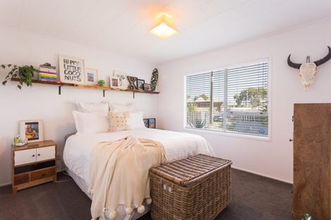 Photo of property in 1097 Papamoa Beach Road, Papamoa Beach, Papamoa, 3118