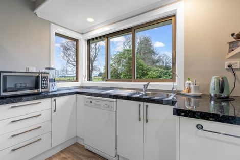 Photo of property in 216 Ryal Bush Wallacetown Road, Branxholme, Invercargill, 9876