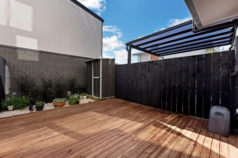 Photo of property in 2/119 Bruce Mclaren Road, Henderson, Auckland, 0612