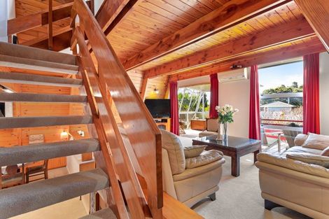 Photo of property in 34 Ferry Parade, Herald Island, Auckland, 0618