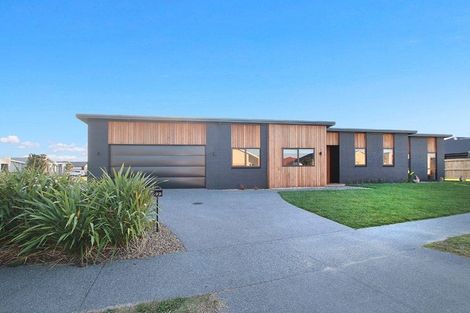 Photo of property in 22 Awatira Drive, Papamoa Beach, Papamoa, 3118