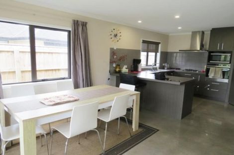Photo of property in 35 Cyrus Street, Whalers Gate, New Plymouth, 4310