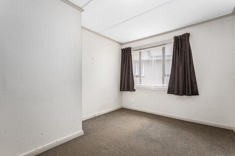 Photo of property in 15 Maher Place, Ranui, Porirua, 5024