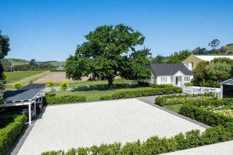 Photo of property in 337 Te Mata Road, Havelock North, 4294