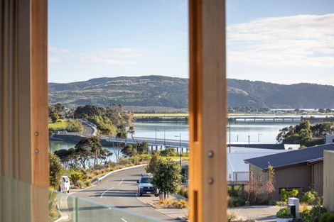 Photo of property in 28 Rangitahi Road, Raglan, 3225