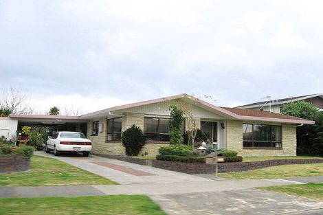 Photo of property in 15 Swansea Place, Tamatea, Napier, 4112