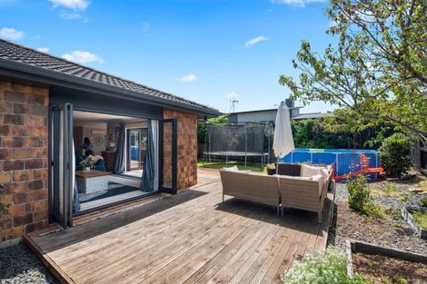 Photo of property in 14 Compton Grove, Huntington, Hamilton, 3210