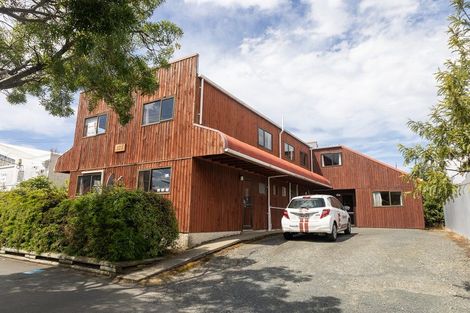 Photo of property in 24 Hyde Street, North Dunedin, Dunedin, 9016