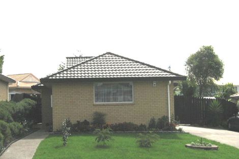 Photo of property in 28 Martin Jugum Lane, Ranui, Auckland, 0612