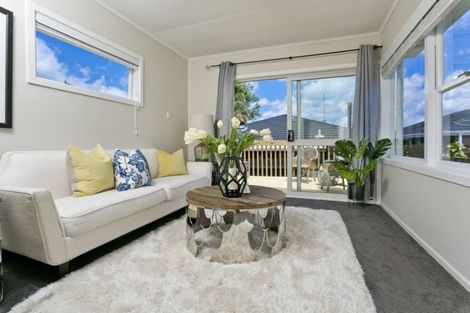 Photo of property in 2/84 Forrest Hill Road, Forrest Hill, Auckland, 0620