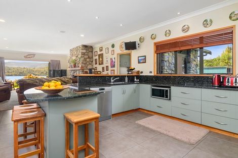 Photo of property in 297 Spencer Road, Lake Tarawera, Rotorua, 3076