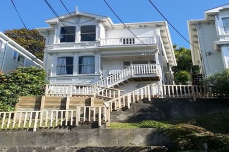 Photo of property in 3 Maarama Crescent, Aro Valley, Wellington, 6021