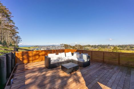 Photo of property in 3 Ridgelea Road, Long Bay, Albany, 0792