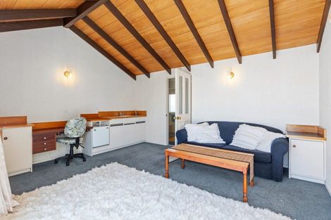 Photo of property in 1/186 Marine Parade, Mount Maunganui, 3116