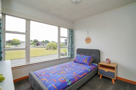 Photo of property in 22 Cruickshank Crescent, Rosedale, Invercargill, 9810