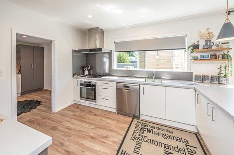 Photo of property in 93 Gonville Avenue, Gonville, Whanganui, 4501