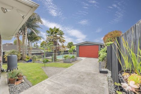 Photo of property in 3 Alf Walker Place, Papakura, 2110