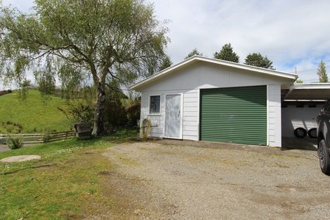 Photo of property in 54 Tiraumea Road, Pahiatua, 4981