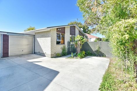 Photo of property in 2/32 Prestons Road, Redwood, Christchurch, 8051