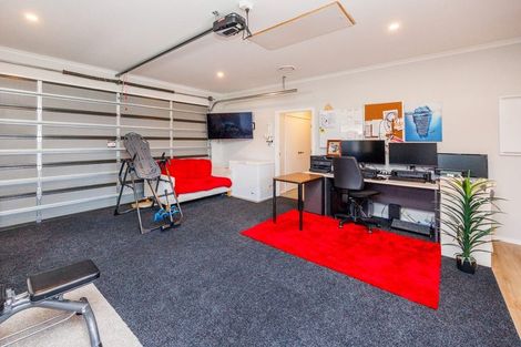 Photo of property in 11a Belvedere Crescent, Takaro, Palmerston North, 4412